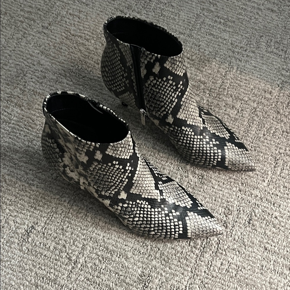 Circus by Sam Edelman Snakeskin Ankle Boots - Black and Cream
